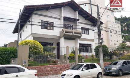 Casa com 6 dormitórios, sendo 3 suítes à venda, 418 m² por R$ 1.500.000 - Ponta Aguda - Blumenau/SC