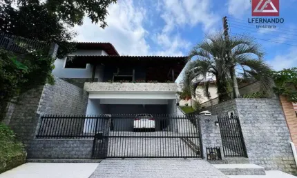 Casa com 3 dormitórios, sendo 1 suíte à venda, 179 m² por r$ 1.550.000 - escola agrícola - blumenau/sc