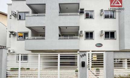 Apartamento com 3 dormitórios, sendo 1 suíte à venda, 82 m² por R$ 800.000 - Bombas - Bombinhas/SC