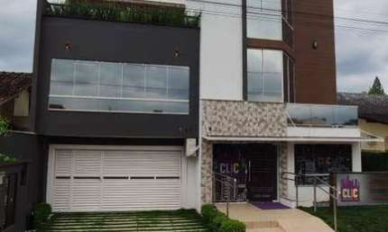 Casa com 3 suítes à venda, 400 m² por R$ 2.200.000 - Centro - Timbó/SC