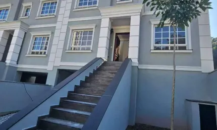 Sobrado com 2 suítes à venda, 136 m² por R$ 600.000 - Garcia - Blumenau/SC