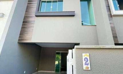 Sobrado com 3 dormitórios à venda, 120 m² por R$ 650.000,00 - Centro - Balneário Piçarras/SC