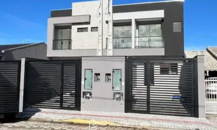 Sobrado Geminado à Venda com 2 Suítes no Morretes em Itapema-SC