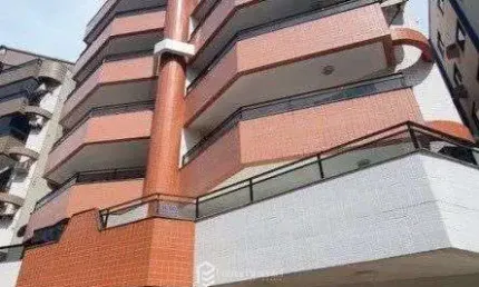 Apartamento Reformado à Venda com 3 Dormit Sendo 1 Suíte Meia Praia em Itapema