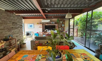 Casa à venda, 2 quartos, 2 suítes, 2 vagas, São Francisco - Niterói/RJ