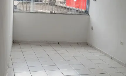 Sala comercial com 1 sala para alugar na Rua São Fernando, Jardim Júlio, Barueri
