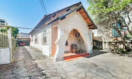 Casa com 3 quartos à venda na Rua Atanásio Belmonte, 569, Boa Vista, Porto Alegre por R$ 530.000