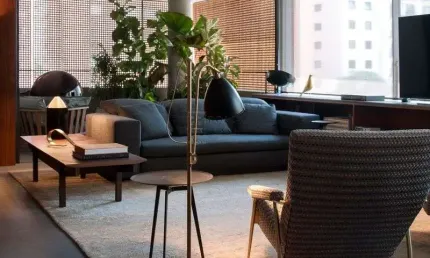 Apartamento Itaim Bibi - Porteira fechada e projeto de Marcio Kogan