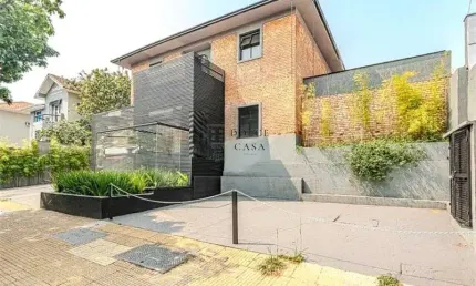 Casa comercial no Jardim Paulista - reformada com 550m²