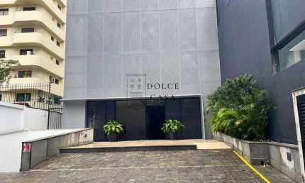 Prédio Monousuário Comercial no Itaim Bibi - garagem no subsolo com 3 andares