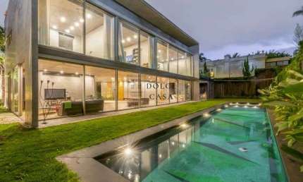 Casa no Jardim Europa - moderna com piscina, guarita, 4 suites e linda vista
