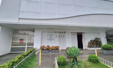 Casa comercial no jardins - 20 vagas, jardim e ampla visibilidade