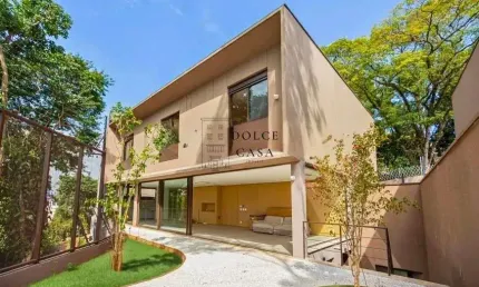 Casa de condomínio nova no cidade jardim - piscina, sauna e 4 suites