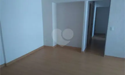 Apartamento com 3 quartos para locação em Santana - SP