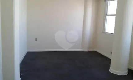 Sala comercial à venda na Largo do Paissandu, Centro, São Paulo