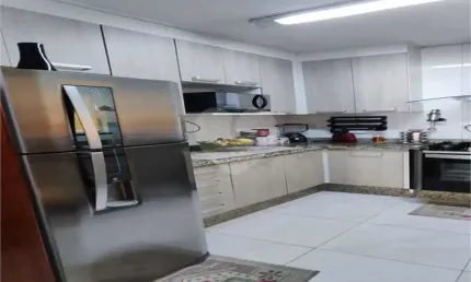 Sobrado com 3 quartos à venda em Vila Cleonice - SP