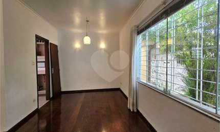 Casa com 3 quartos à venda na Avenida Coronel Octaviano de Freitas Costa, Socorro, São Paulo