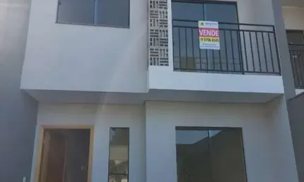 Casa à venda no bairro Santa Catarina - Joinville/SC