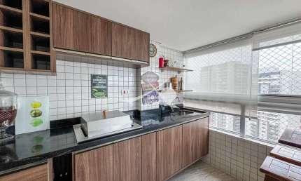 Apartamento com 4 suítes no Guilhermina, Praia Grande - SP