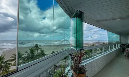 Apartamento FRENTE MAR com 3 quartos em Praia Grande - SP