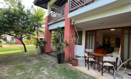 Casa à Venda com 3 suítes no Condomínio Reserva Timeantube – Praia do Forte - BA