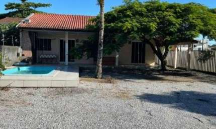 Casa com 3 quartos à venda no Pontal do Sul, Pontal do Paraná  por R$ 680.000