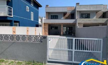Casa com 2 quartos para alugar no Atami, Pontal do Paraná  por R$ 2.400 Por Dia