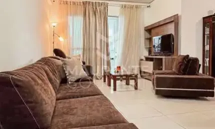 Apartamento de 98m² com 2 dormitórios sendo 1 suíte em Barreiros