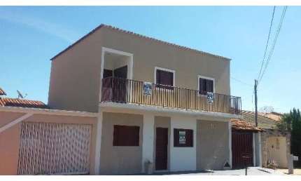 Apartamento com 3 quartos para alugar no Santa Mônica, Uberlândia  por R$ 1.150