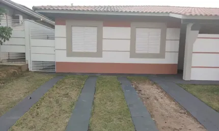 Casa em condomínio com 3 quartos e 3 suítes e armários planejados