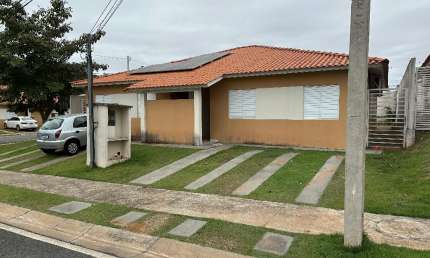 Casa em condomínio para alugar com 3 quartos 1 suíte e armários planejados