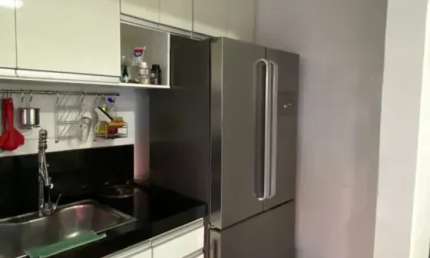 Apartamento para venda com 2 quartos sendo 1 suíte e armários planejados