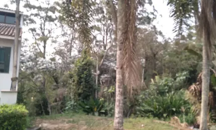 Terreno Exclusivo de 300m² declive no Condomínio Aruã, com Vista para Reserva e Próximo ao Clube