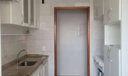 Jaguaré - Apartamento à venda, com duas vagas de garagem demarcadas