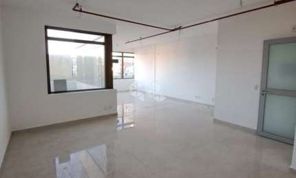 Sala comercial medindo 48m2 privativos no bairro Floresta
