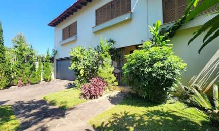 RESIDENCIA NA VILA ASSUNÇÃO COM LINDA VISTA PARA O GUAÍBA.