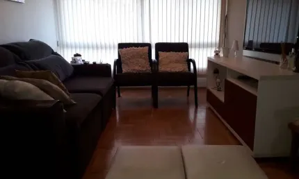 Apartamento com 2 quartos à venda na Rua Tiradentes, 330, Independência, Porto Alegre