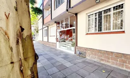 Apartamento 3 dormitórios, 100m2 privativos, próximo a redenção!