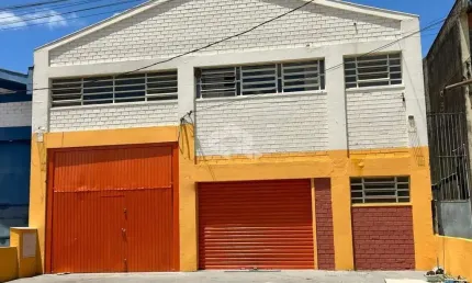 Pavilhão  a  poucas  quadras  da  ceasa, br 116  e  trensurb