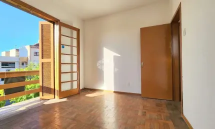 APPARTAMENTO DE DOIS DORMITÓRIOS , COM SACADA, DE FRENTE EM ULTIMO ANDAR COM DUAS VAGAS