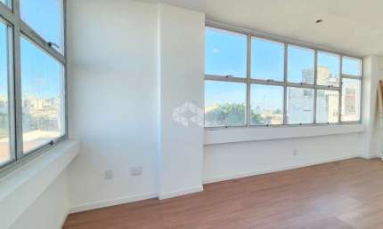 SALA COMERCIAL DESOCUPADA , DE FRENTE, COM PORTARIA PRESENCIAL E VAGA DE GARAGEM COBERTA