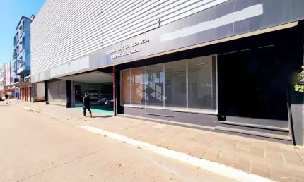 PRÉDIO COMERCIAL TRADICIONAL COM ACESSO DE FRENTE A FUNDOS EM PLENA AVENIDA FARRAPOS