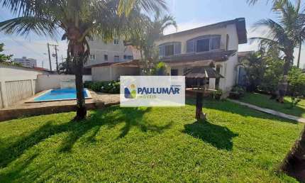 Sobrado com 3 dorms, Vila Anhanguera, Mongaguá - R$ 800 mil, Cod: 832152
