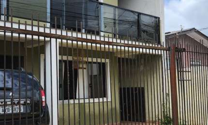Casa com 3 quartos à venda na Rua Mário Gasparin, Sítio Cercado, Curitiba