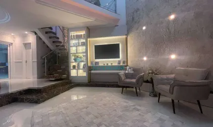 Sobrado com 3 dormitórios à venda, 282 m² por R$ 1.700.000,00 - Vale do Sol - Cachoeirinha/RS