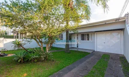 Casa com 3 dormitórios à venda, 115 m² por R$ 399.000,00 - Vila Márcia - Cachoeirinha/RS