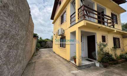Sobrado com 2 dormitórios à venda, 295 m² por R$ 690.000,00 - Parque Granja Esperança - Cachoeirinha/RS