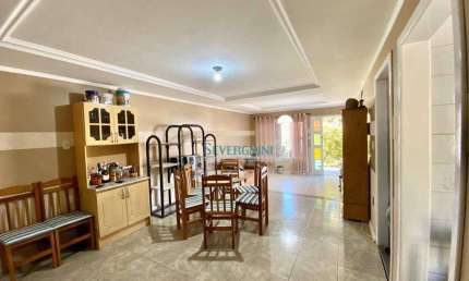 Sobrado com 4 dormitórios à venda, 260 m² por R$ 630.000,00 - Parque da Matriz - Cachoeirinha/RS