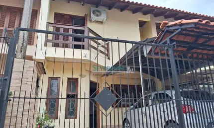 Sobrado com 2 dormitórios à venda, 77 m² por R$ 321.000,00 - Centro - Cachoeirinha/RS
