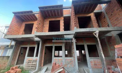 Sobrado com 2 dormitórios à venda, 59 m² por R$ 289.900,00 - Santa Cruz - Gravataí/RS